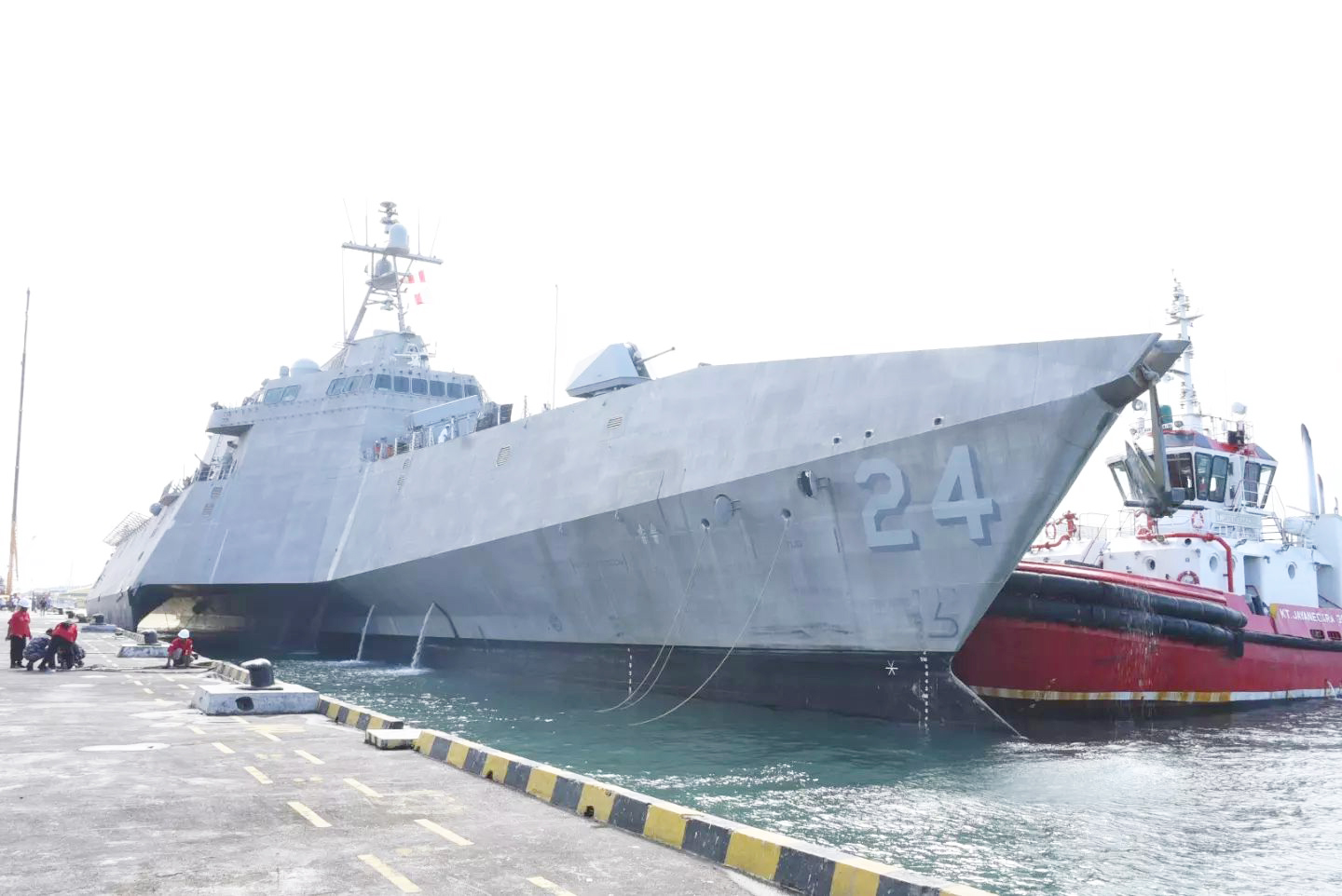 USS OAKLAND (LCS-24), USA